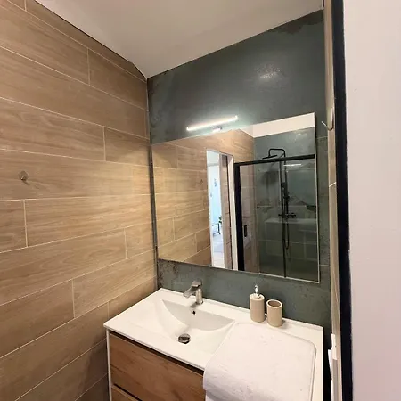 Three-room 10 Minutes From The Beaches, Linen And Cleaning Included *
